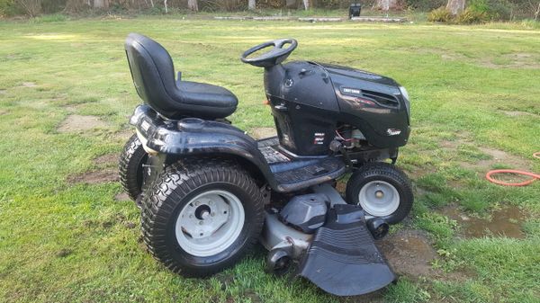 Craftsman DGS 6500 lawn mower with bags system for Sale in Auburn, WA