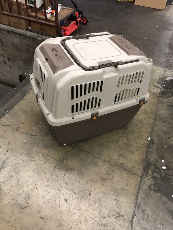 Skudo dog crate cage for Sale in Los Angeles, CA OfferUp