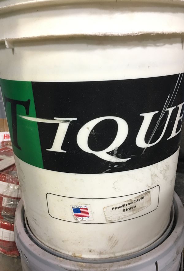 5 gallon paint sherwin Williams extra white for Sale in ...