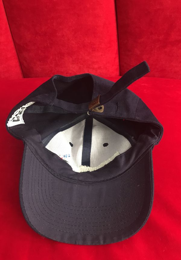American Airlines baseball cap for Sale in Fullerton, CA - OfferUp