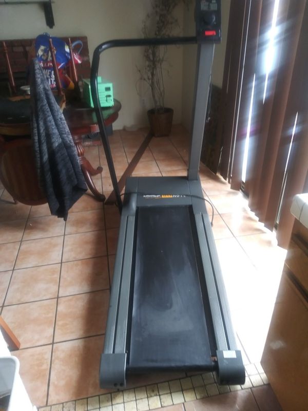 Lifestyler 8.0 treadmill for Sale in Palmdale, CA OfferUp