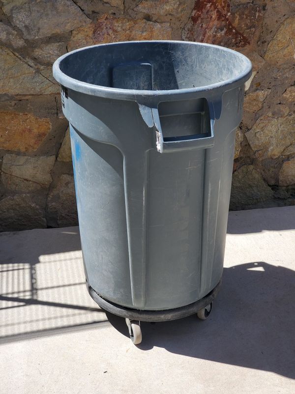 Trash cans for Sale in El Paso, TX OfferUp