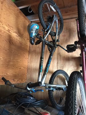 20β BMX bike, needs tires, as is for Sale in Los Alamitos, CA