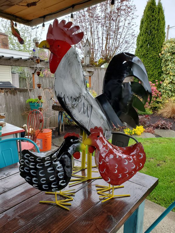YARD ART - Metal Rooster & Hens for Sale in Sumner, WA - OfferUp