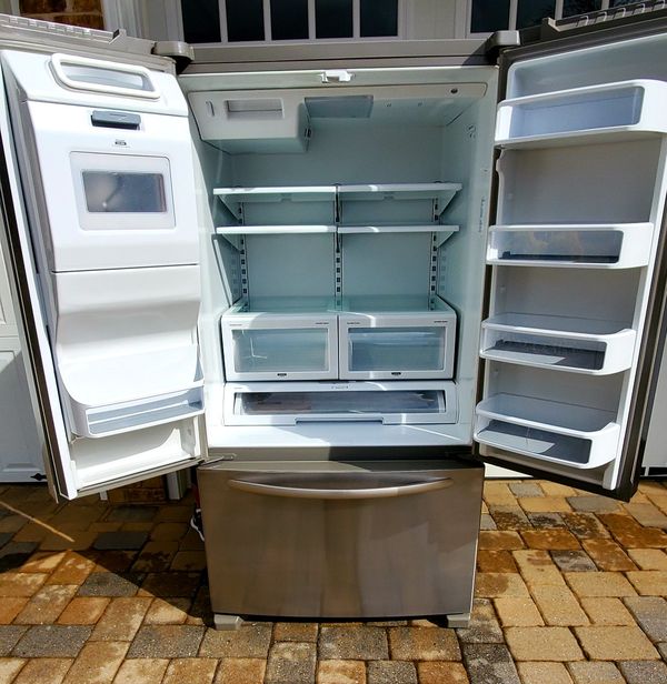 KitchenAid 27 cubic foot Refrigerator for Sale in Virginia Beach, VA