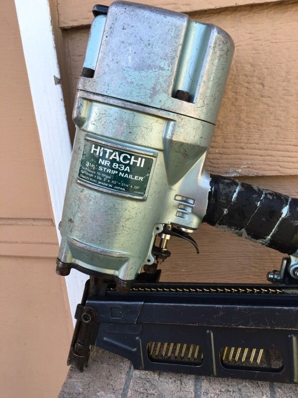 Hitachi NR83A Full Head Construction Strip Nailer for Sale in Everett