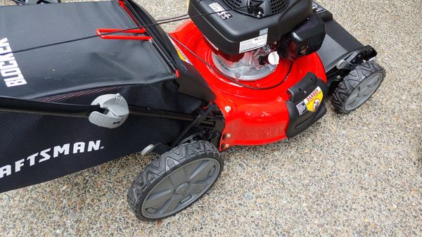 Brand new craftsman m250 self-propelled lawn mower with Honda engine