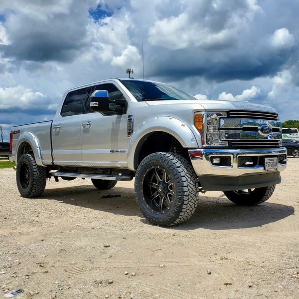 4in Lift Kit Package Installed! - F250 F350 2017+; 37in Ridge; 22X10 ...