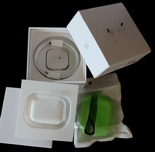 Refurbished 1 week used Apple AirPods Pro for Sale in Los Angeles, CA - OfferUp