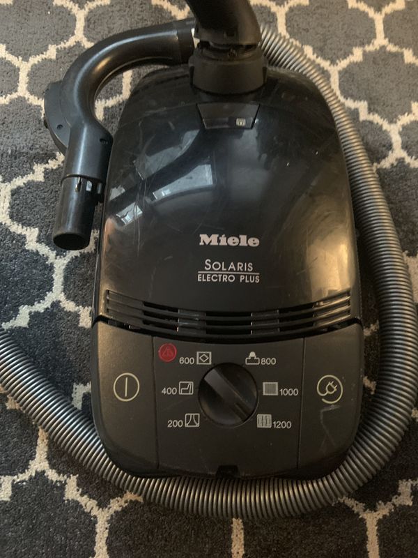 Miele Solaris Electro Plus Vacuum Cleaner for Sale in New York, NY