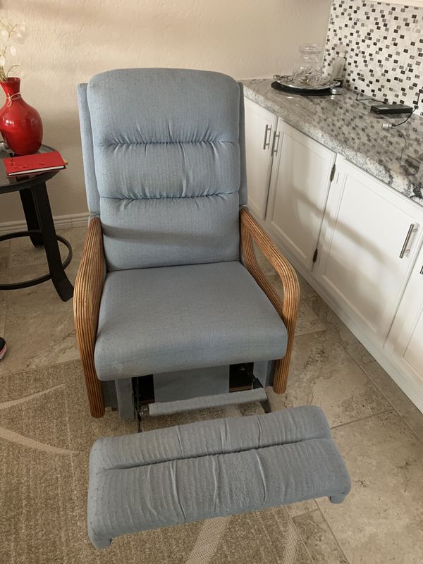 Lazy boy rocker recliner and swivel!! for Sale in Sun City, AZ - OfferUp