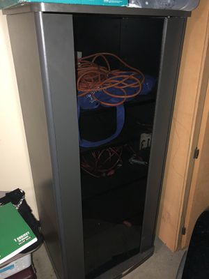 New and Used Cabinet shelf for Sale in Bakersfield, CA 