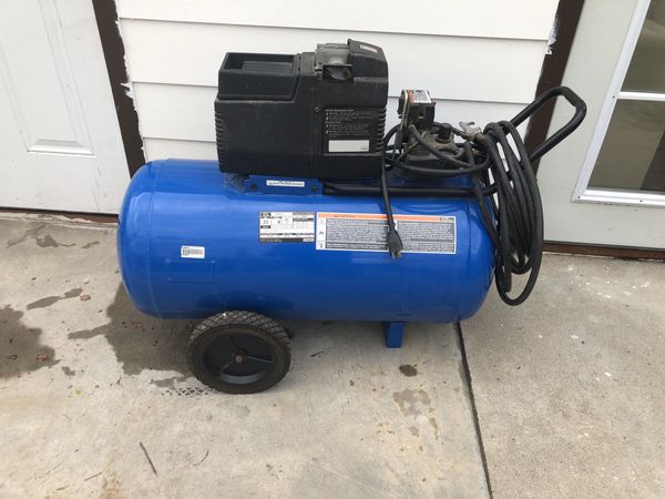 DeVilbiss 4hp 30 gallon air compressor for Sale in Burbank, CA OfferUp