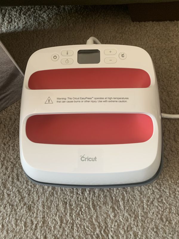 Cricut easy press 2 9x9 raspberry for Sale in Peoria, AZ OfferUp