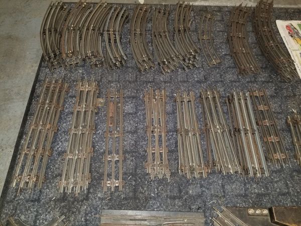 93 pieces of Lionel vintage train track for Sale in Prosper, TX - OfferUp