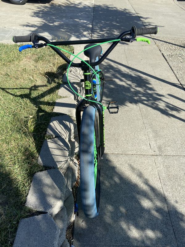 maniac flyer bike