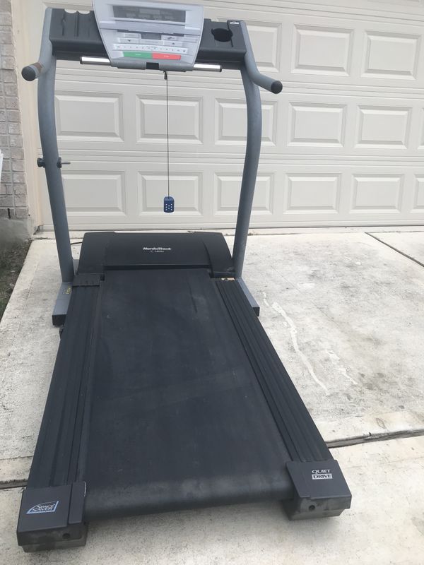 NordicTrack C1800s treadmill for Sale in Schertz, TX OfferUp