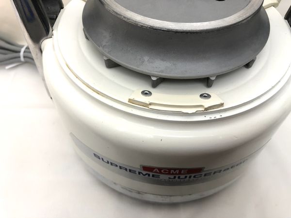 Acme Supreme Juicerator 6001 Fruit Vegetable Juicer Commercial Powerful