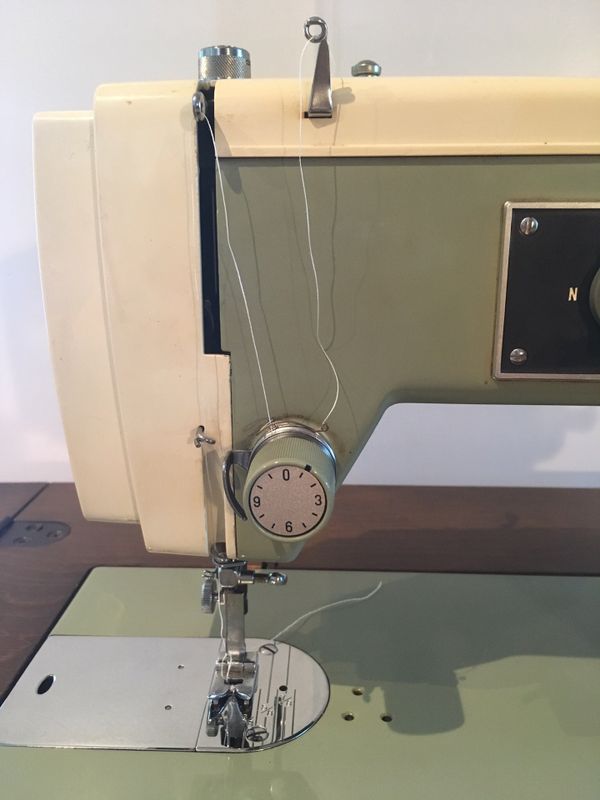 Sears Kenmore Vintage Table Sewing Machine!!! Model 2142 for Sale in ...