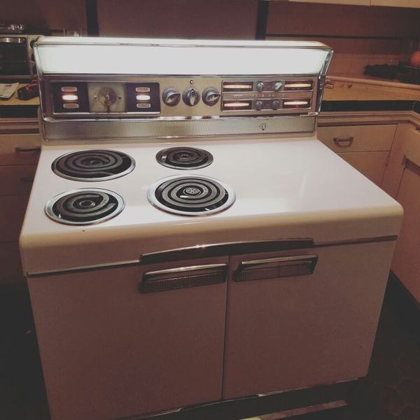RARE VINTAGE FRIGIDAIRE IMPERIAL STOVE & OVEN RANGE 1956 for Sale in