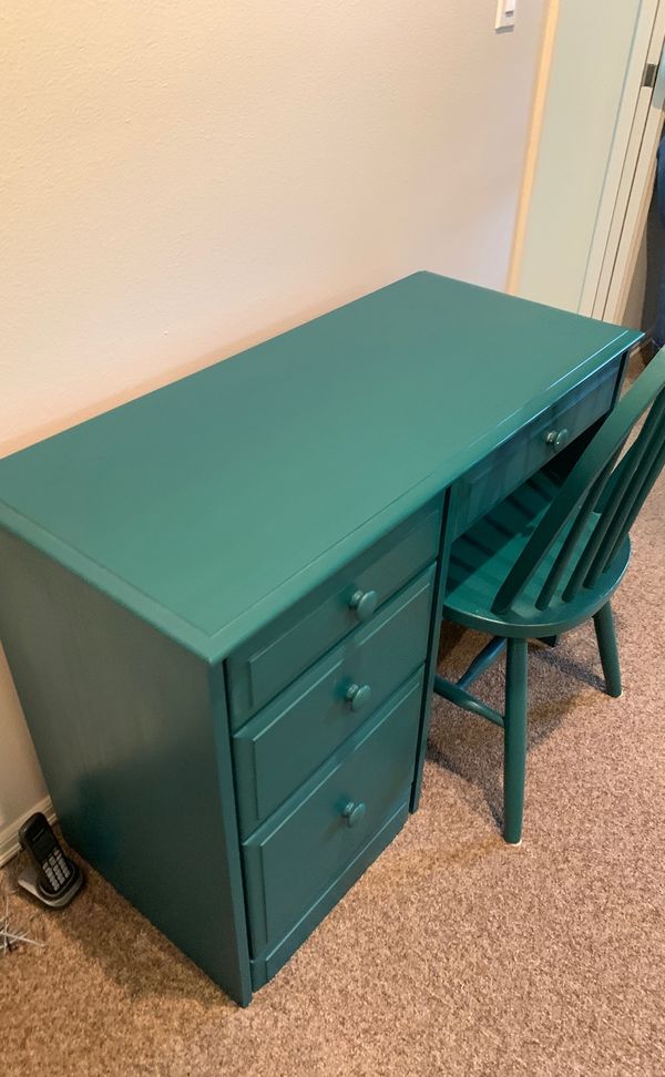 Small wood desk and matching chair for Sale in Bellevue, WA - OfferUp
