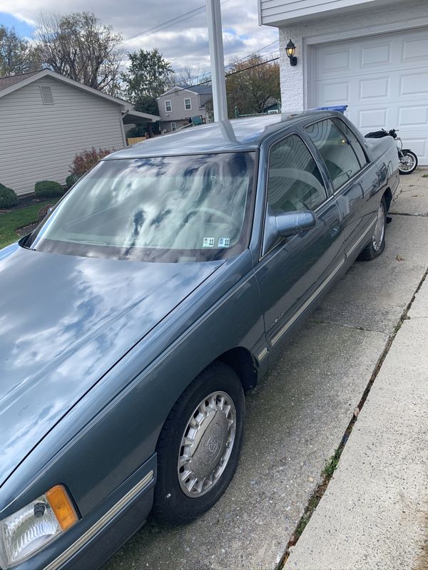 99 Cadillac DeVille for Sale in Harrisburg, PA - OfferUp