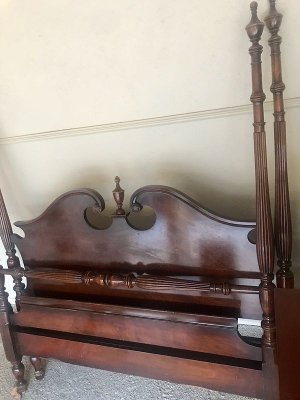Duncan Phyfe Bedroom Furniture for Sale in Dallas, TX - OfferUp