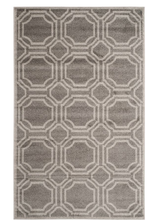 70061 Safavieh TARGET Indoor / Outdoor 4x6 Rug for Sale in Anaheim, CA