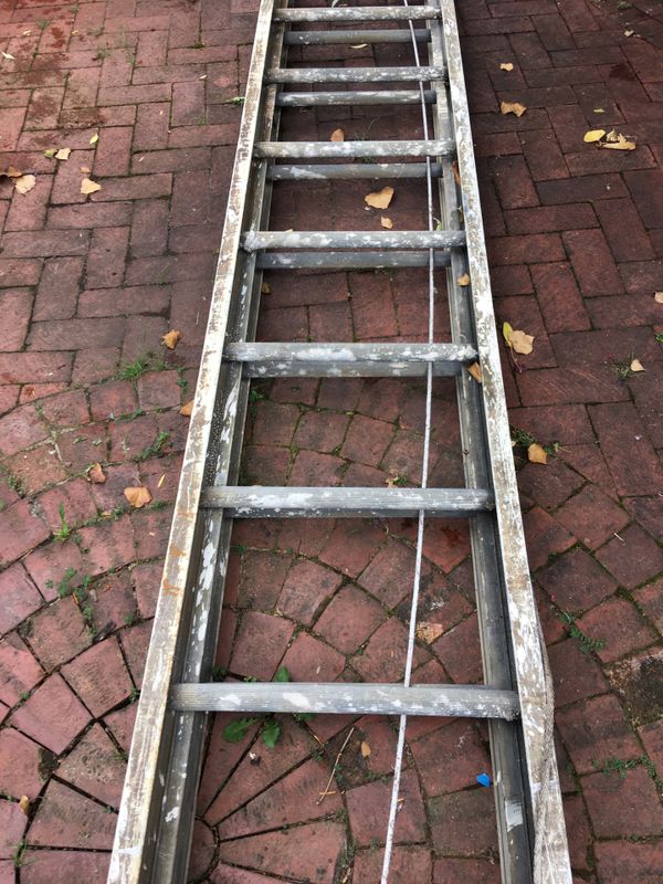 35 Foot Extension Ladder (Aluminum) for Sale in The Bronx, NY OfferUp