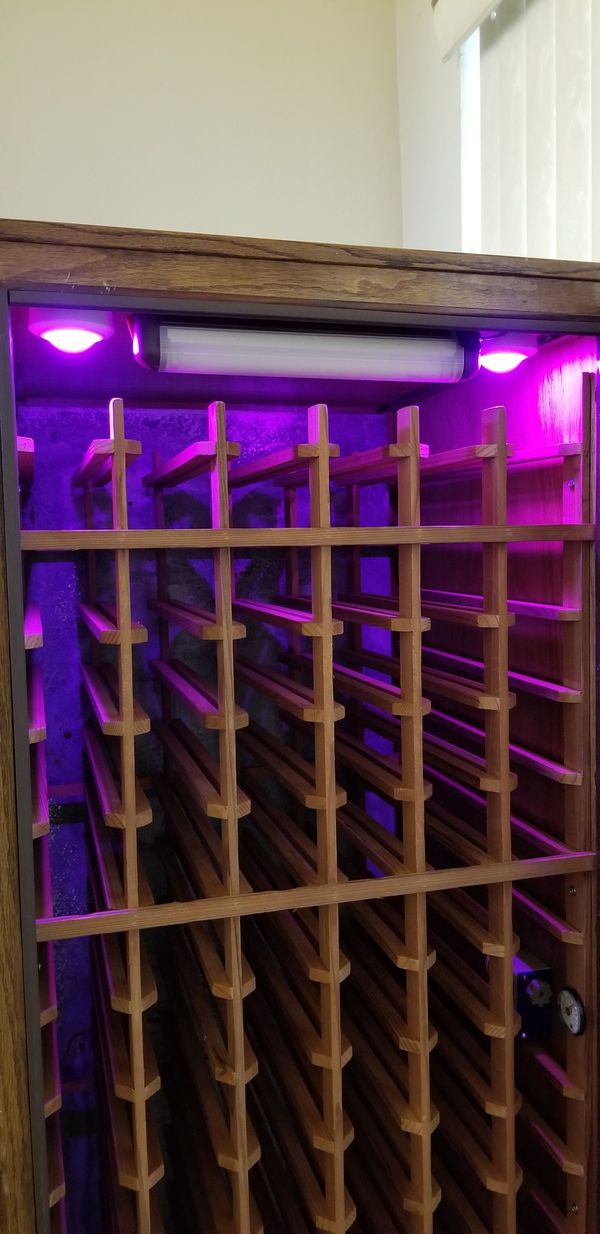 200 Bottle Wine Cooler for Sale in NEW PRT RCHY, FL - OfferUp