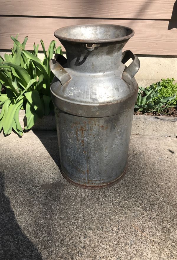 Vintage Metal Antique Milk Jug for Sale in Spokane, WA OfferUp