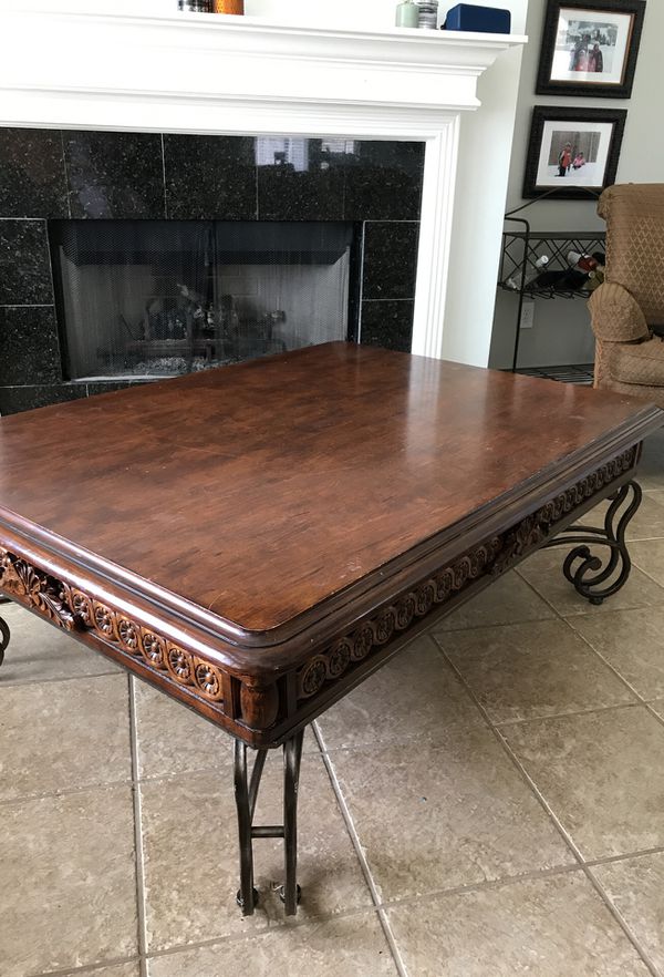 Coffee table solid wood Louis shanks furniture for Sale in Missouri City, TX - OfferUp