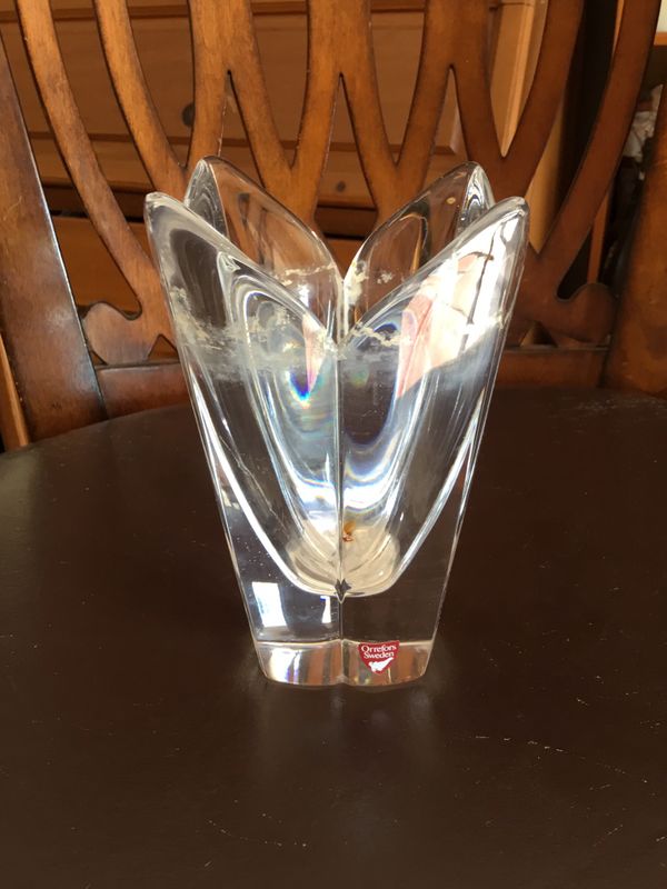 Vintage Orrefors Sweden Crystal Tulip Vase for Sale in Miramar, FL