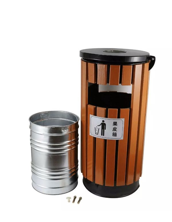 trash can locking lid outdoor