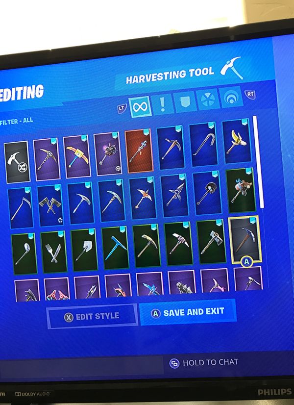 Stacked fortnite account (100+ skin) Xbox one account for Sale in