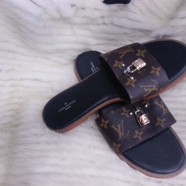 LOUIS VUITTON SANDALS for Sale in Los Angeles, CA - OfferUp