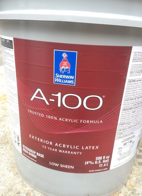 10 gallons of exterior paint brand new. New exterior green paint A100