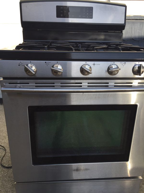 Jenn Air stainless steel 5 burners gas stove with self cleaning