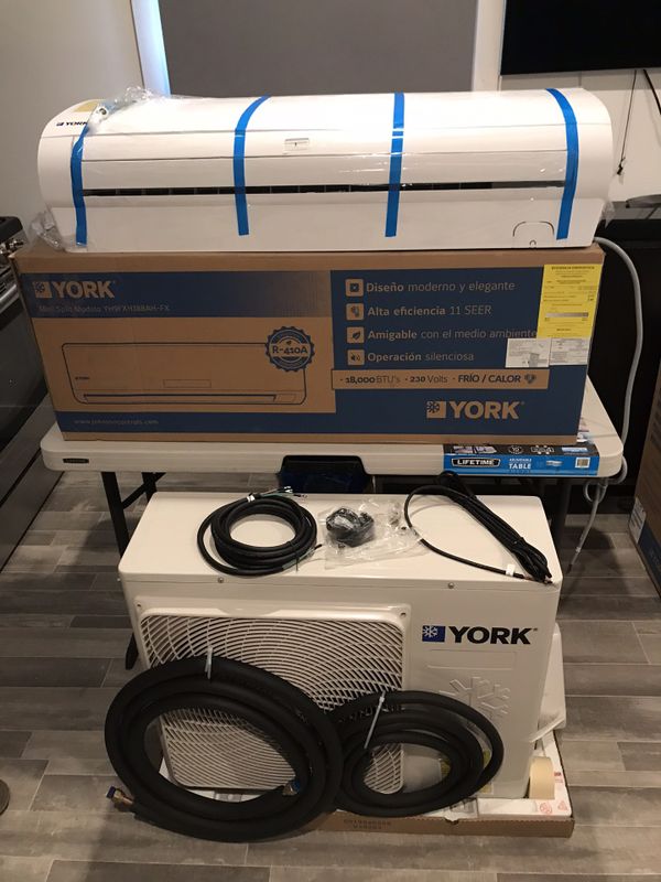 York mini split 18000BTU/ 1 1/2 TON New In Box for Sale in Los Angeles