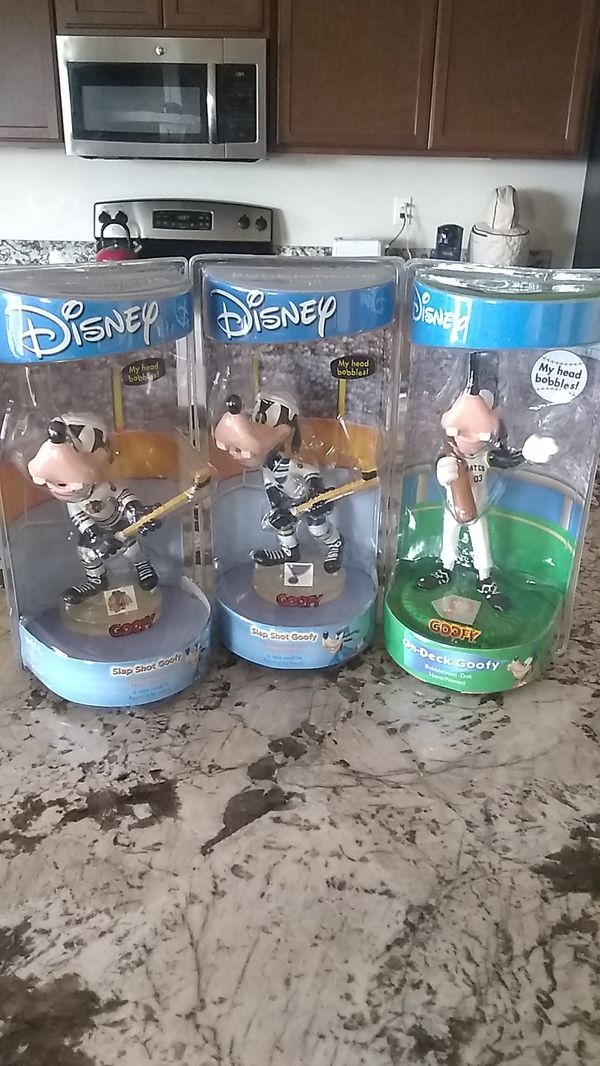 Disney Goofy Bobblehead Lot of 3, Chicago Blackhawks, St ...