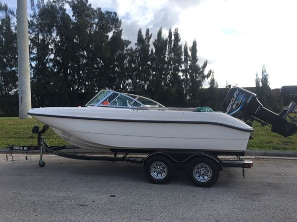 1999 Boston Whaler Ventura Series for Sale in Medley, FL ...