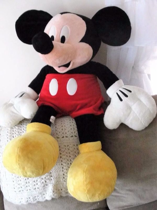 giant mickey mouse stuffed animal