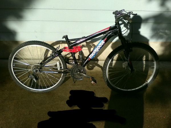 schwinn 27.5 women's mountain bike