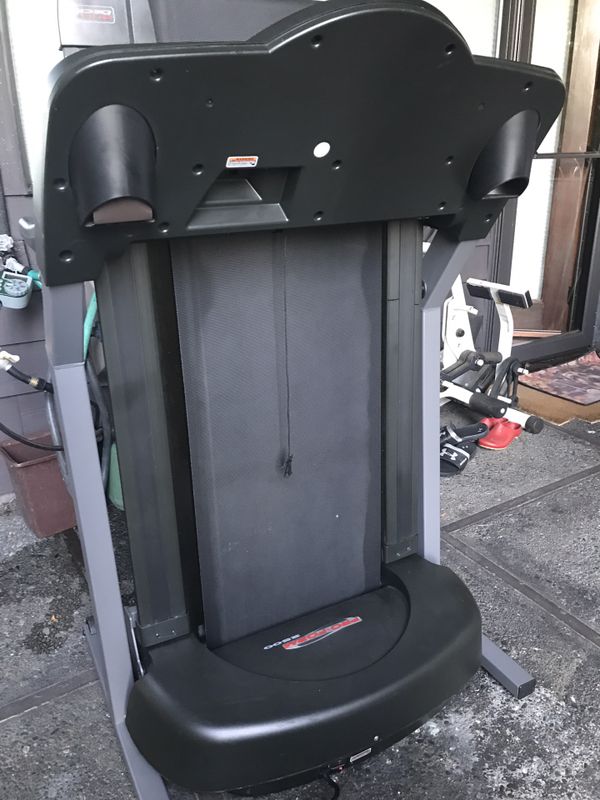 Pro-form 2500 treadmill for Sale in Seattle, WA - OfferUp