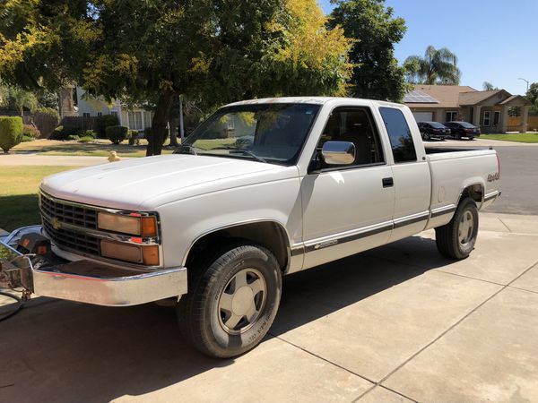 92 Silverado 2500 4x4 Chevy for Sale in Lathrop, CA - OfferUp