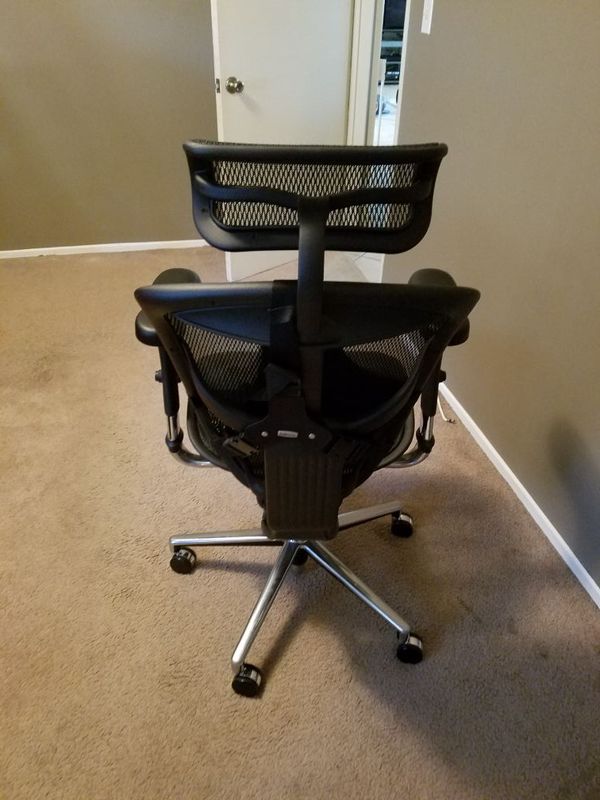 Like New Workpro Quantum 9000 Series Ergonomic Mesh High Back Chair With Headrest And Backrest Black For In East Los Angeles Ca Offerup