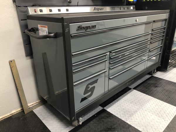 Snap-On KRA2423 Storm Gray tool box with rhino top for Sale in Las ...