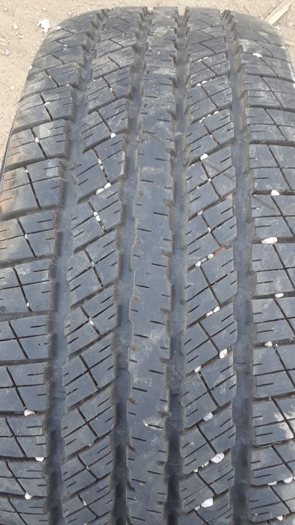 Goodyear p265 70 r17 tire for Sale in Evergreen, CO - OfferUp