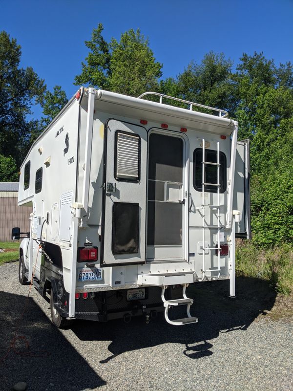 2003 Arctic Fox 860 8' truck bed camper for Sale in Graham, WA - OfferUp