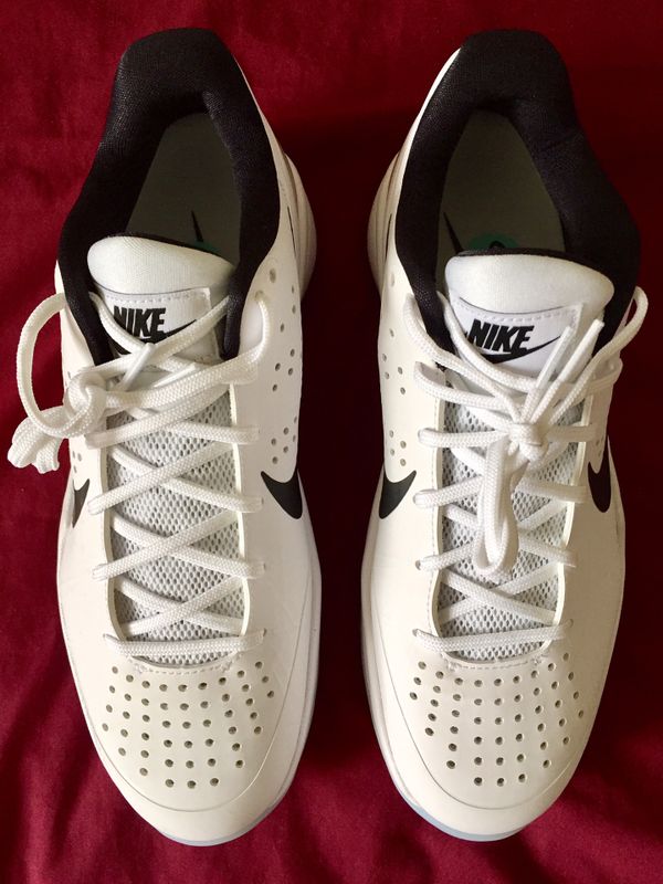 men's nike hyperattack volleyball shoes